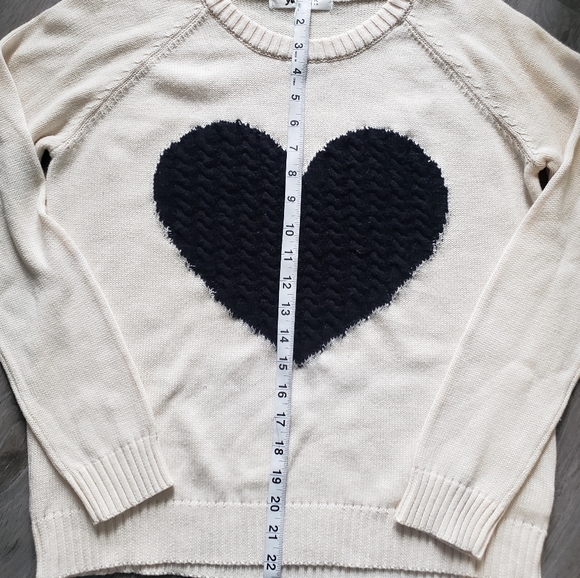 Ye Mak Heart Sweater Sz M - Picture 3 of 7